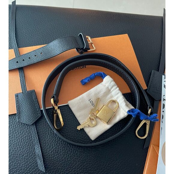 🖤EXTREMELY RARE🖤 Louis Vuitton Montaigne GM Empriente Noir - Picture 10 of 16